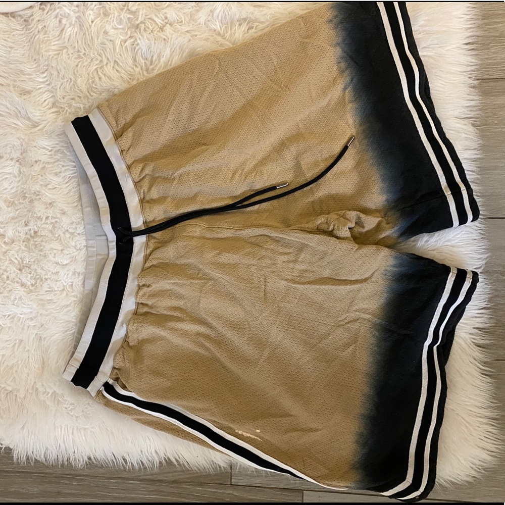 Men’s John Elliott Men’s size Large